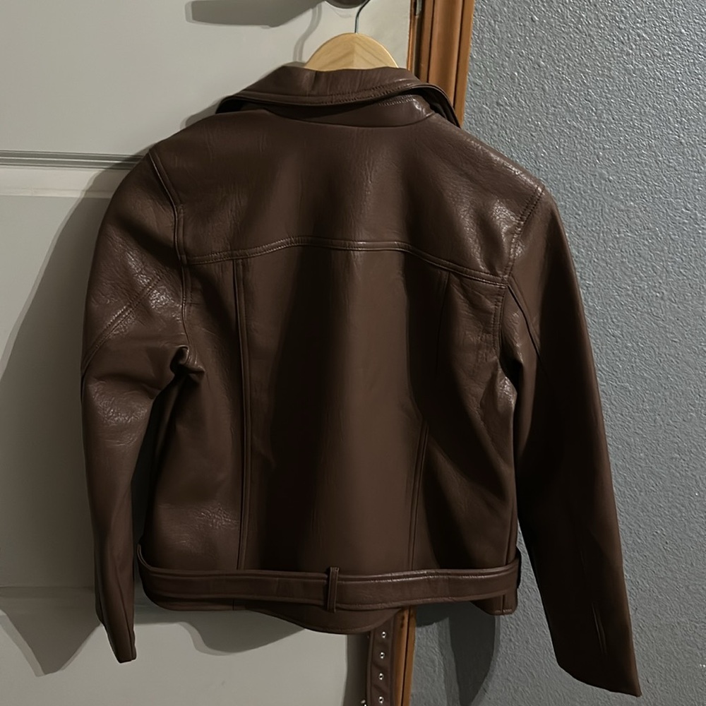 Women’s Jacket - Picture 3 of 5